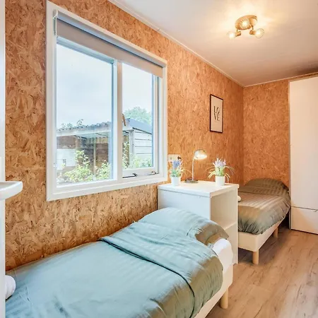 Modern In The Veluwe * プッテン